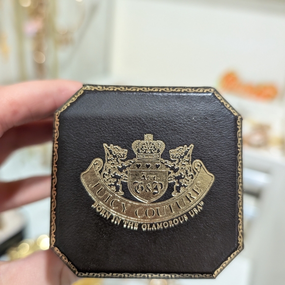 Gold Crown Pendant with Crystals - Picture 4 of 4